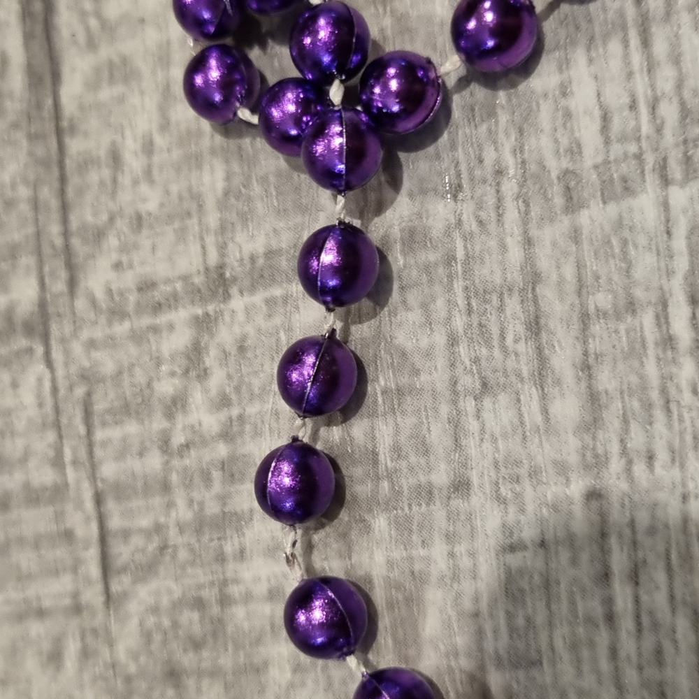 Assorted Bead Necklaces - Picture 2 of 8